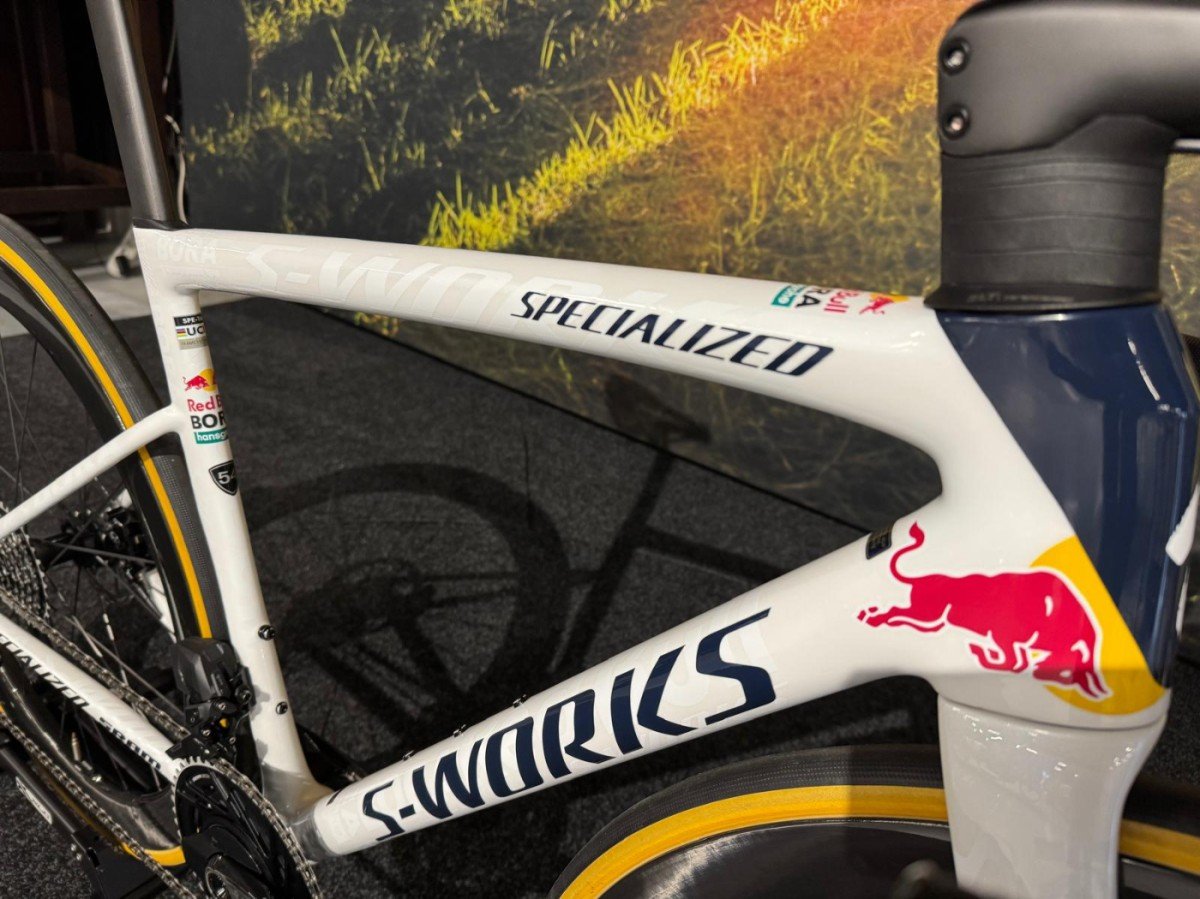 Specialized Tarmac SL8 Team replica Redbull Rb Bora White - Afbeelding 3
