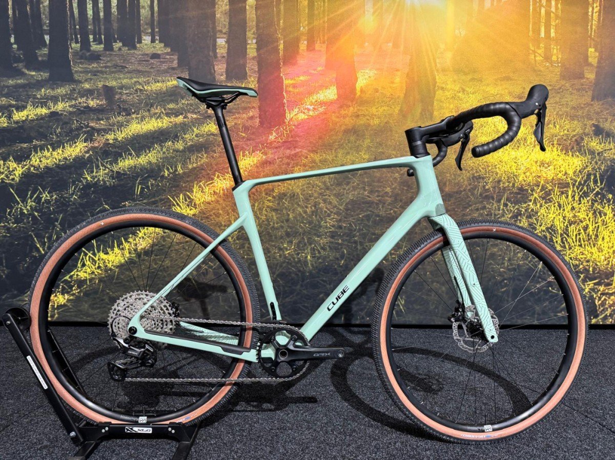 Cube NUROAD C:62 ONE ALOEGREEN/BLACK